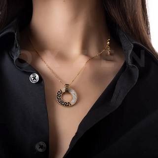 Κολιέ από ανοξείδωτο ατσάλι, στρογγυλό με μαίανδρο και λευκά κρύσταλλα