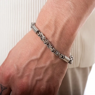 Χειροπέδα ατσάλινη σε ασημί