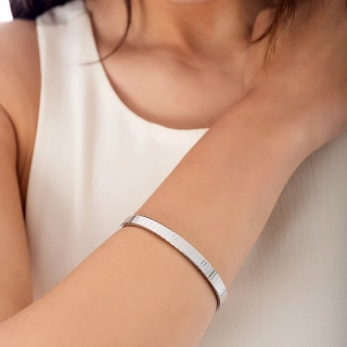 Βραχιόλι γυναικείο από ανοξείδωτο ατσάλι χειροπέδα με κούμπωμα