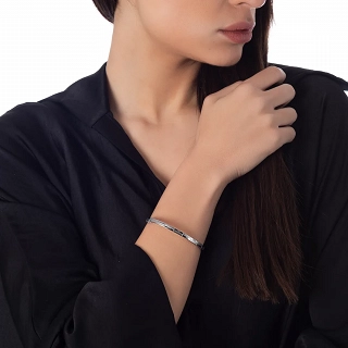 Βραχιόλι γυναικείο από ανοξείδωτο ατσάλι χειροπέδα με κούμπωμα