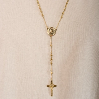 Κολιέ Unisex ροζάριο από ανοξείδωτο ατσάλι με την Madonna και τον εσταυρωμένο