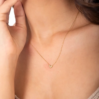 Κολιέ γυναικείο από ανοξείδωτο ατσάλι καρδούλα με λευκά ζιργκόν