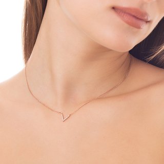Κολιέ ασημένιο σε σχήμα V με πέτρες ζιργκόν