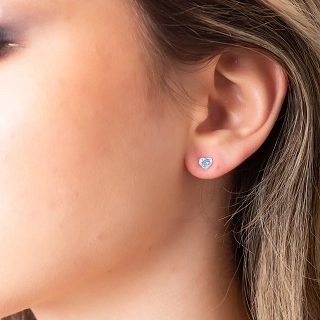 Oxzen ασημένιο σκουλαρίκι καρφωτό με καρδιά ζιργκόν