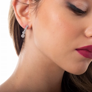 Oxzen ασημένιο σκουλαρίκι κρεμαστό με λευκά ζιργκόν