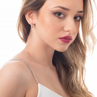 Oxzen σκουλαρίκι ασημένιο κρίκος με λευκά ζιργκόν