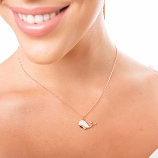 Oxzen κολιέ από ασήμι επιπλατινωμένο φάλαινα με ορυκτή πέτρα