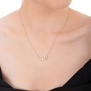 Oxzen ασημένιο κολιέ, καρδιές στη σειρά με λευκά ζιργκόν