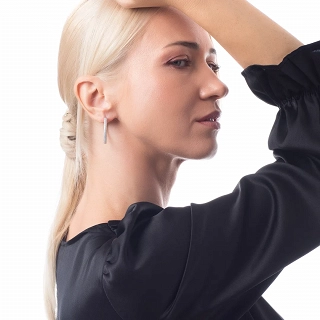 Oxzen σκουλαρίκια κρίκοι ασημένιοι 30mm γεμάτοι λευκά ζιργκόν