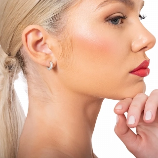 Oxzen ασημένιο σκουλαρίκι κρίκος με λευκά ζιργκόν