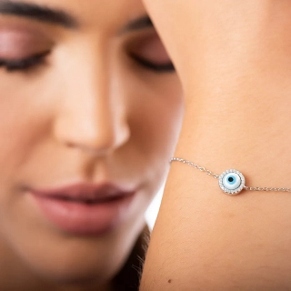 Oxzen γυναικείο βραχιόλι ασημένιο με ματάκι και λευκά ζιργκόν