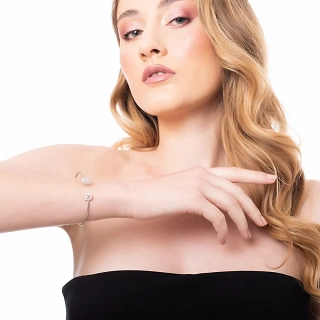 Oxzen γυναικείο βραχιόλι ασημένιο εύκαμπτο με δύο τετράγωνα ζιργκόν