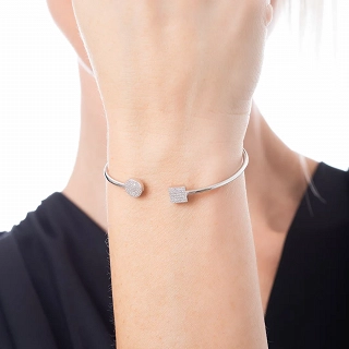 Oxzen ασημένιο βραχιόλι χειροπέδα εύκαμπτη με λευκά ζιργκόν