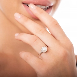 Oxzen δαχτυλίδι ασημένιο με πέρλα και λευκά ζιργκόν