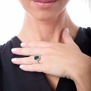 Oxzen ασημένιο δαχτυλίδι με πράσινο ορθογώνιο ζιργκόν