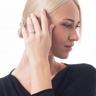 Oxzen ασημένιο δαχτυλίδι με καρδιά ζιργκόν