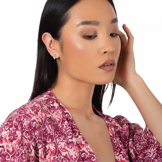 Oxzen ασημένια σκουλαρίκια καρφωτά με καρδούλα