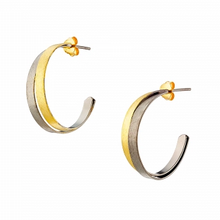 Oxzen ασημένια σκουλαρίκια κρίκοι ματ χρυσό με μαύρο