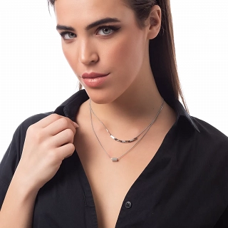 Oxzen ατσάλινο κολιέ διπλό με κύβους και ορθογώνιο στοιχείο