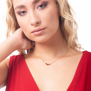 Oxzen ατσάλινο κολιέ επιχρυσωμένο με τριπλή χρυσή και κόκκινη καρδιά