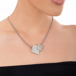 Oxzen γυναικείο κολιέ από ανοξείδωτο ατσάλι με ακανόνιστα ματ τετράγωνα