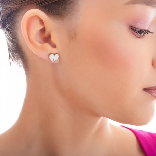 Oxzen γυναικείο σκουλαρίκι ατσάλινο καρφωτό καρδούλα με σμάλτο