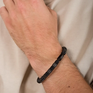 Oxzen βραχιόλι ανδρικό ατσάλινο μαύρο κυλινδρικό με κούμπωμα ασφαλείας