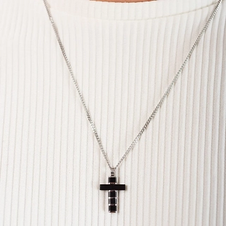 Oxzen ανδρικός σταυρός ατσάλινος διακριτικός μαύρος με ασημί