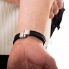 Βραχιόλι ατσάλινο με δέρμα μαύρο πενταπλό