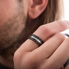 Δαχτυλίδι βέρα ανδρική από ανοξείδωτο ατσάλι, ασημί με μαύρο μαίανδρο